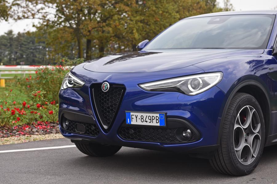 Детали экстерьера Alfa Romeo Stelvio Sprint (949) 2019 года  (фото 23 из 45)